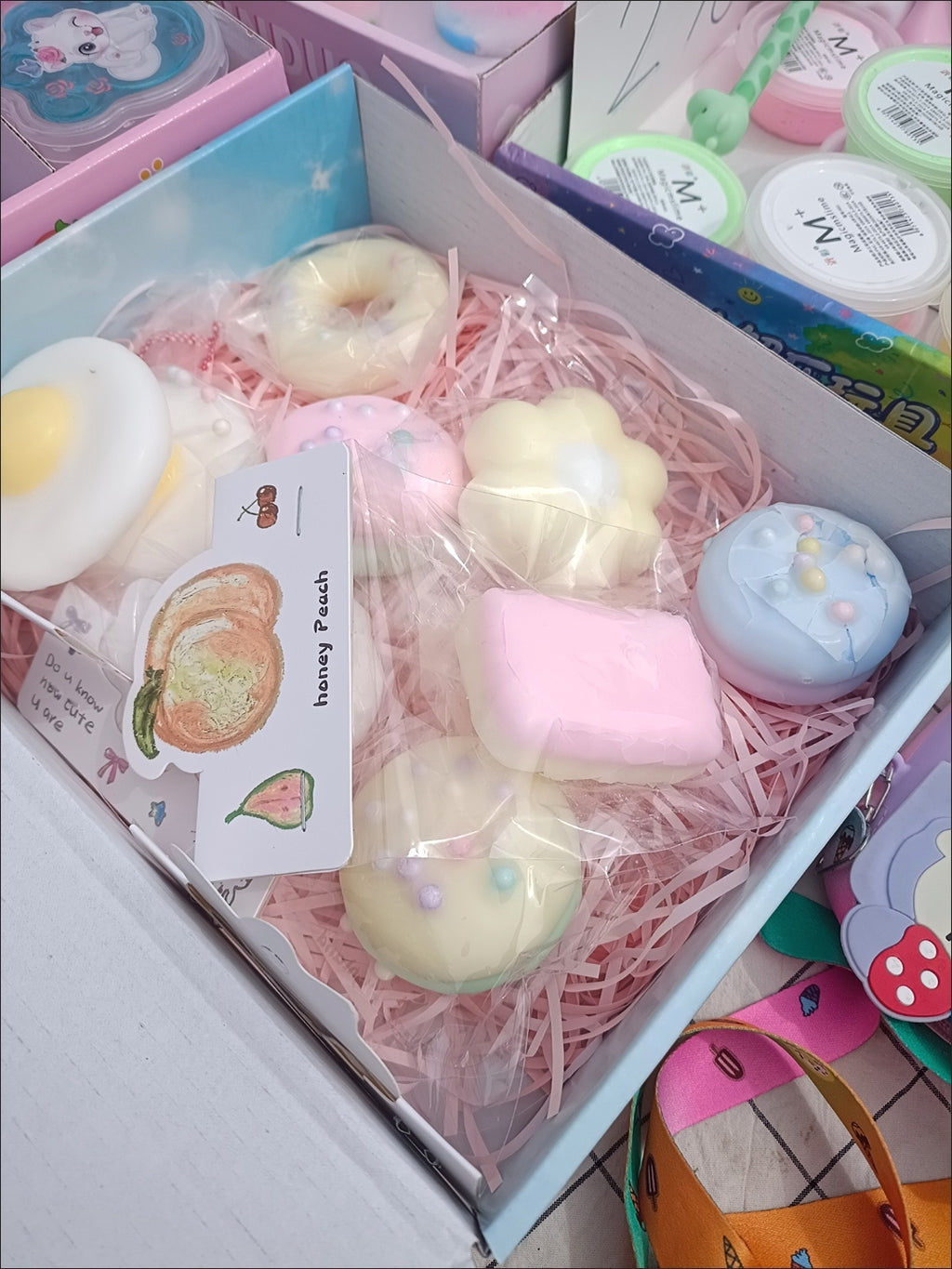POMIYA 15-Piece Crunchy Squishy Mystery Box